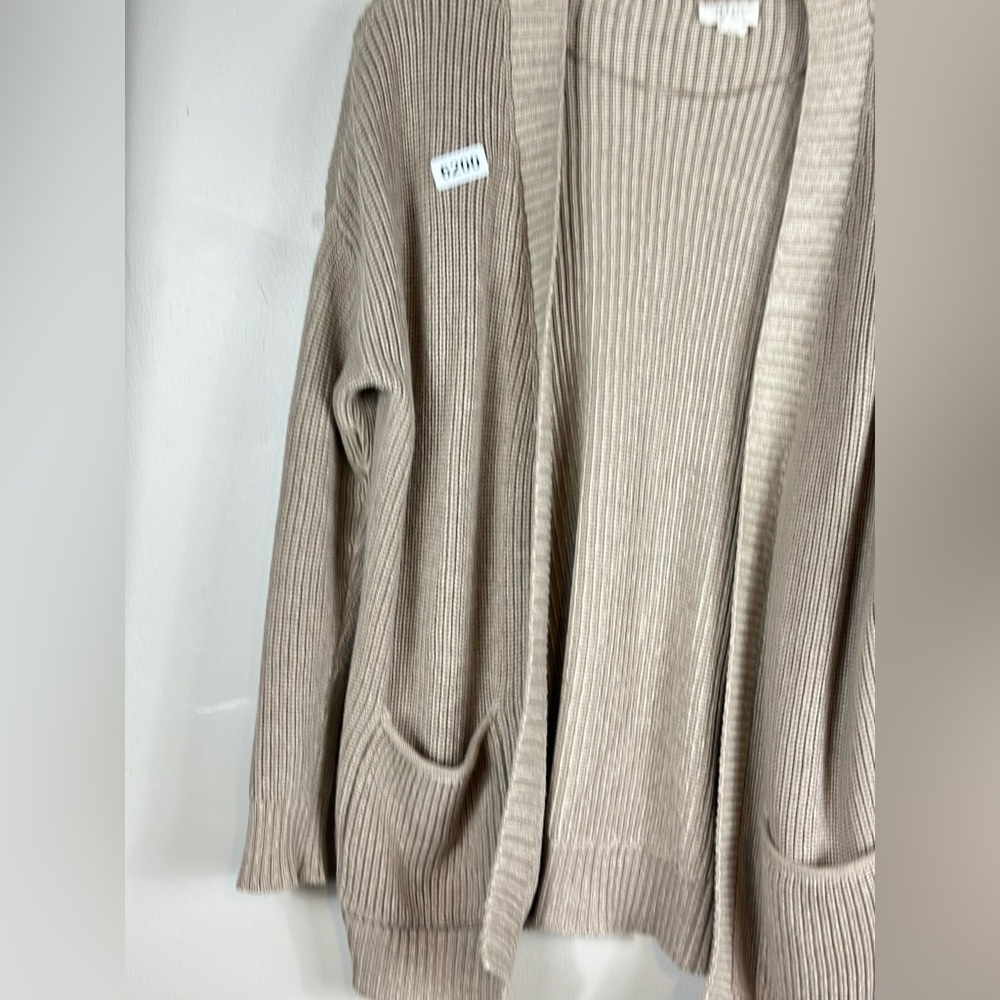 A.N.A medium cardigan sweater 22 p2p 28” length front pockets preowned - Picture 3 of 6